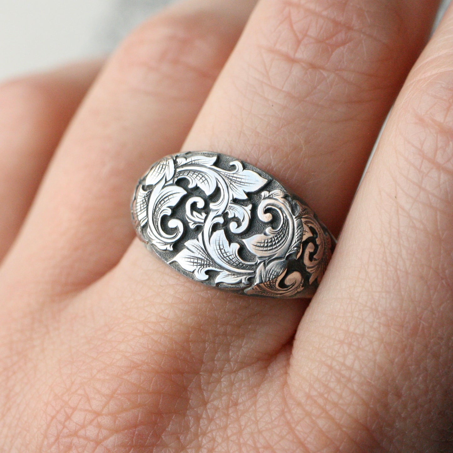 East/West Acanthus Signet