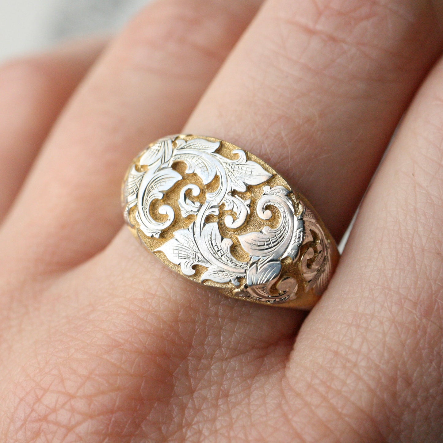 East/West Acanthus Signet in Two-tone