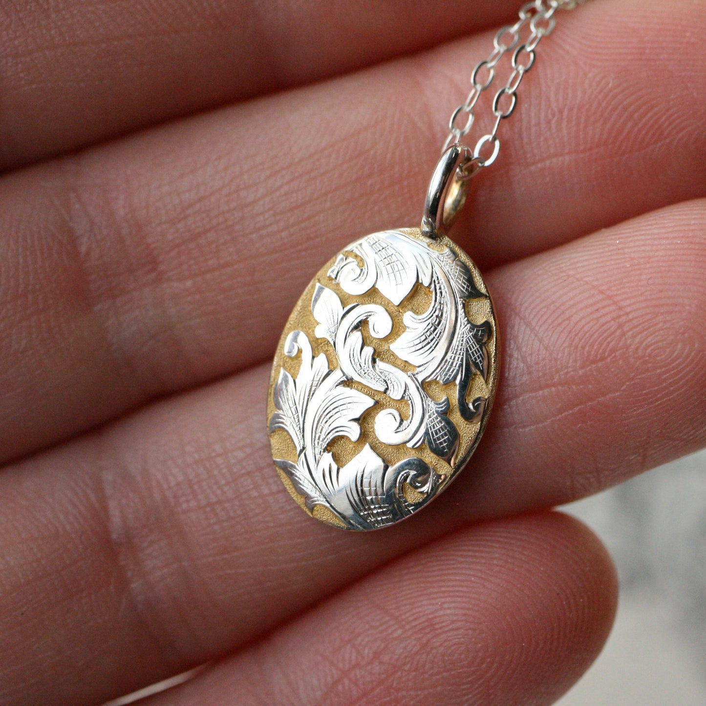Acanthus Pendant in Two-tone