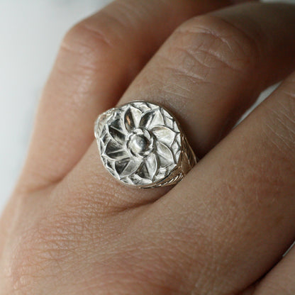 Sterling silver Rosette Signet size 8.75 READY TO SHIP
