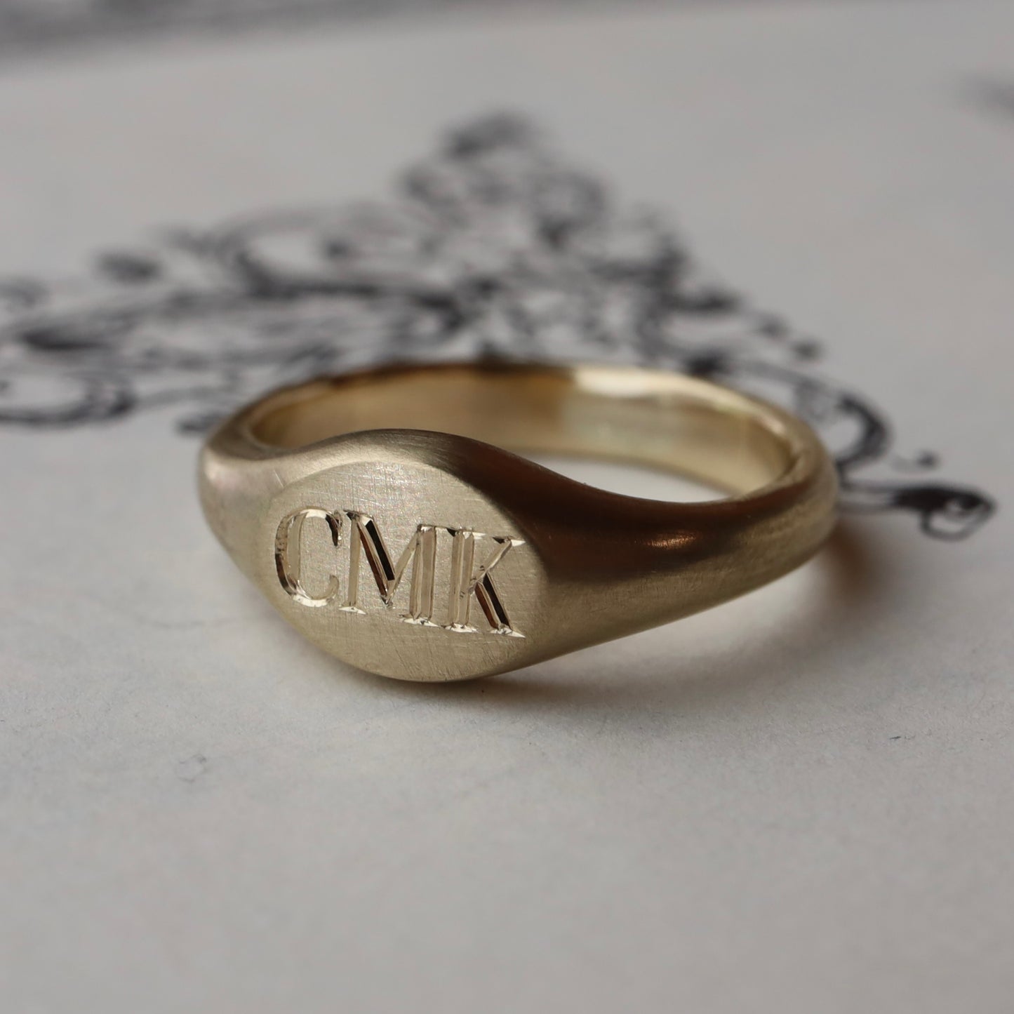 Engravable Mini East/West Oval Signet