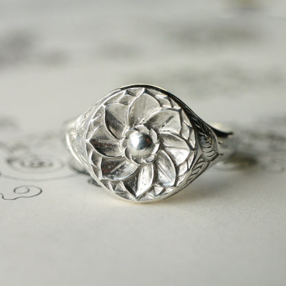 Sterling silver Rosette Signet size 8.75 READY TO SHIP