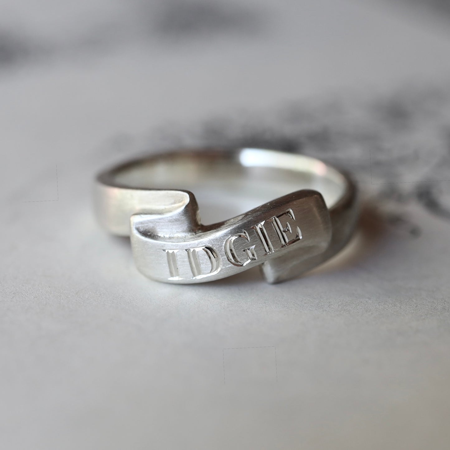Banner Ring
