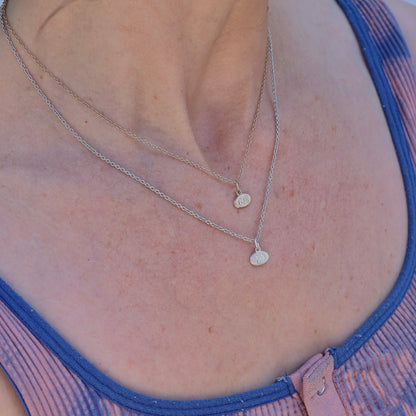 Engravable Mini East/West Oval Pendant
