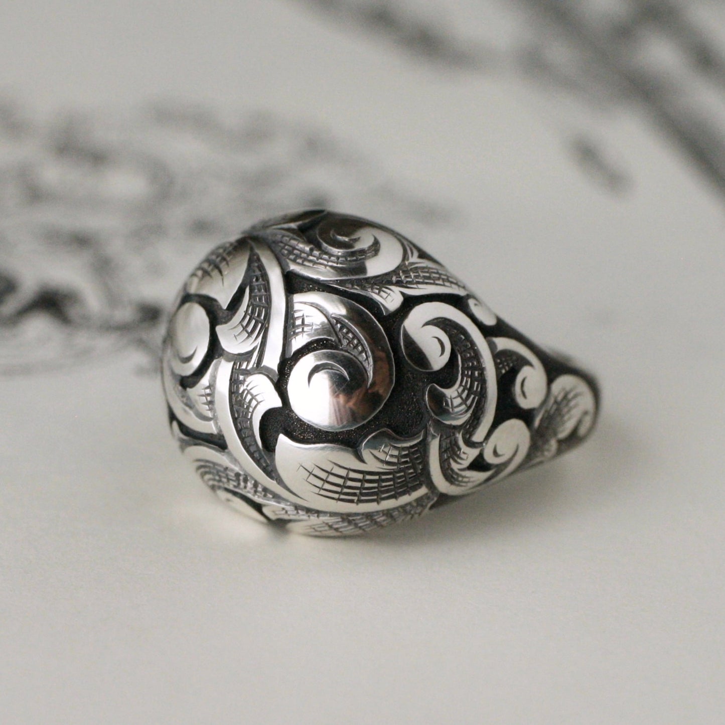 Acanthus Bombé Ring