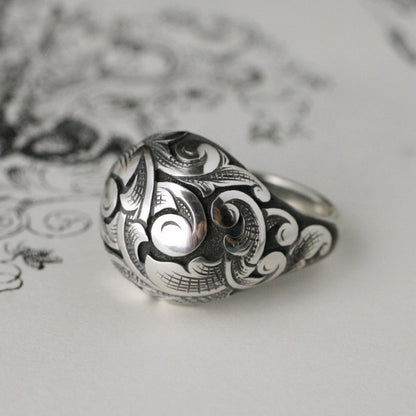 Acanthus Bombé Ring