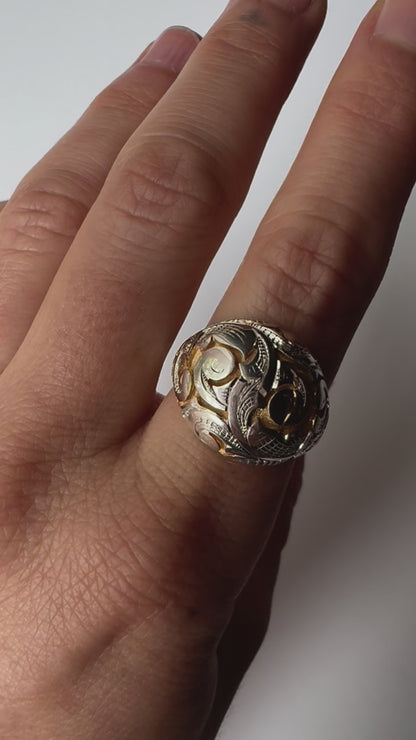 Acanthus Bombé Ring in Two-Tone