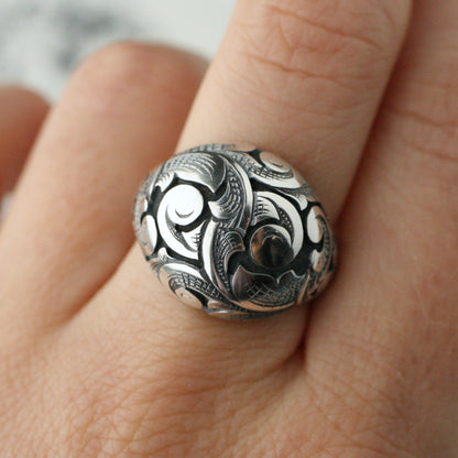 Acanthus Bombé Ring